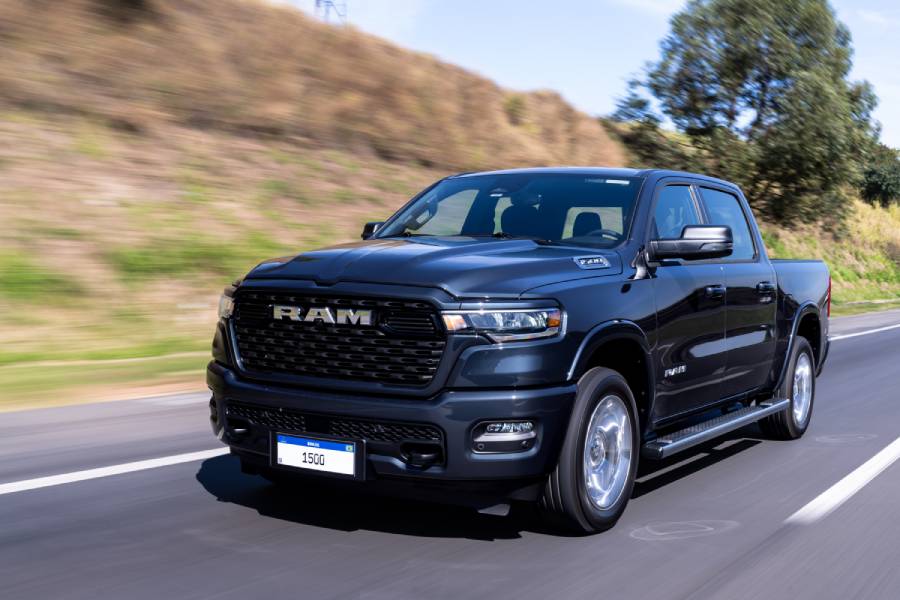 Com motor de 426 cv, picape Ram 1500 Big Horn estreia no mercado brasileiro por R$ 449.990