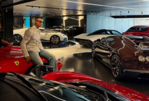 Cristiano Ronaldo revela coleção de carros multimilionária em garagem privada