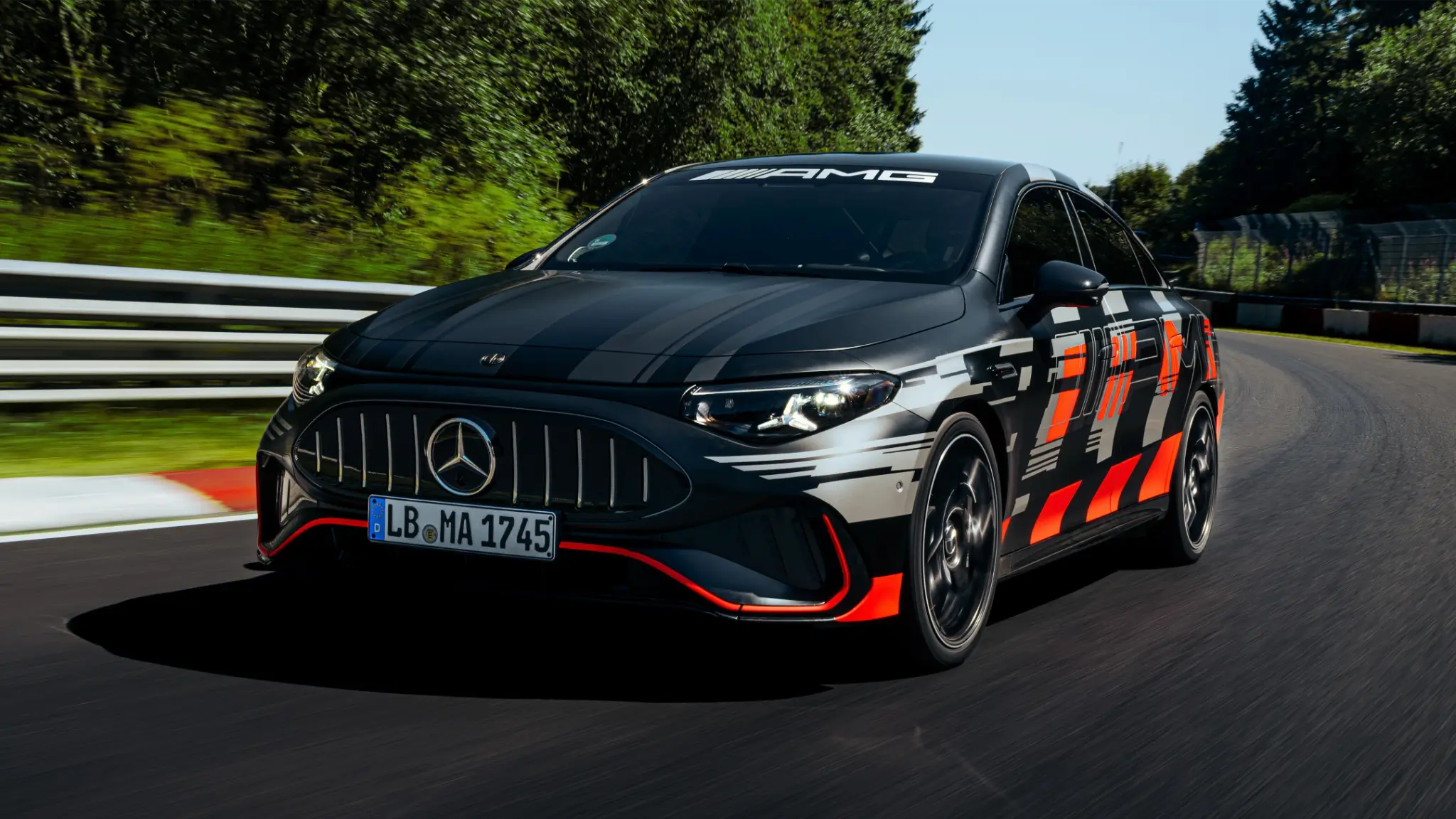 Mercedes-amg CLA elétrico supera Audi RS 3 em Nürburgring com potência extra